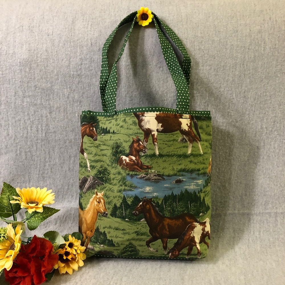 NWOT - Green & Brown Horse Print Tote Bag